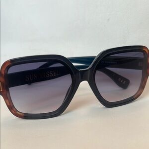 Womens Rae Dunn Sun Kissed Sunglasses 100% UV protection